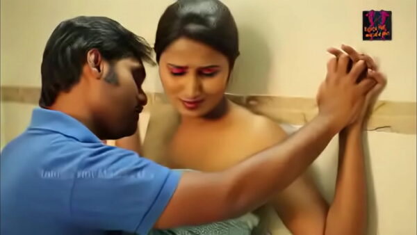 Hot Telugu girl Swathi Naidu romance in bathroom